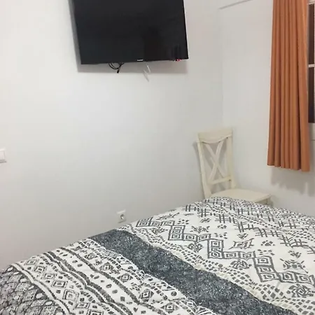 4-2, Edificio Eden Roc I