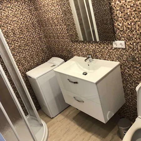 Апартаменты 4-2, Edificio Eden Roc I *