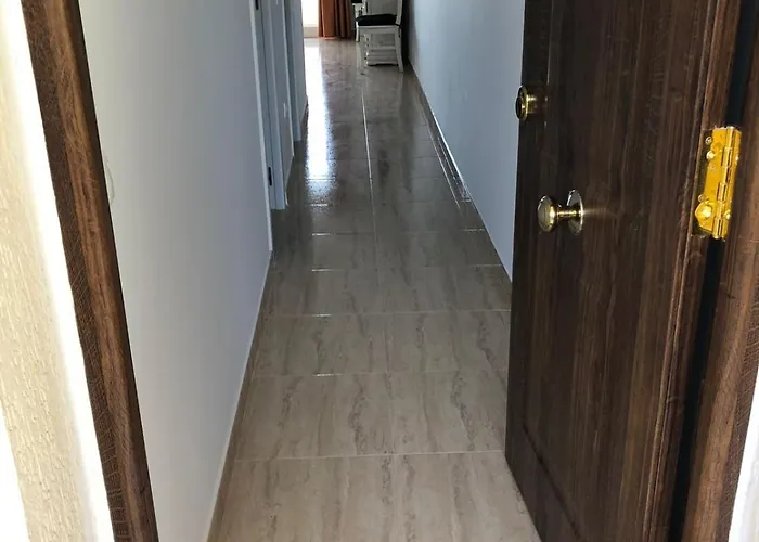 4-2, Edificio Eden Roc I Appartement